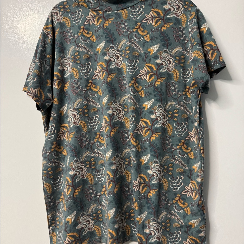 Lularoe Ruth - Floral Patterned Shirt